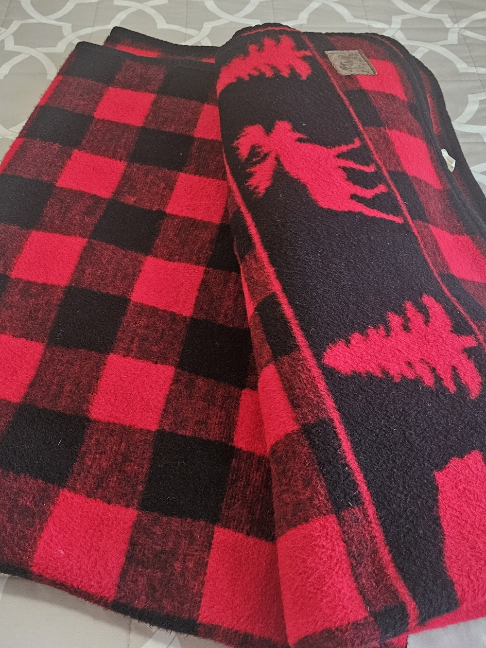 Buffalo Plaid Red & Black Blanket 62”x78” Thick Wool-like Moose Tree Cabin Fever